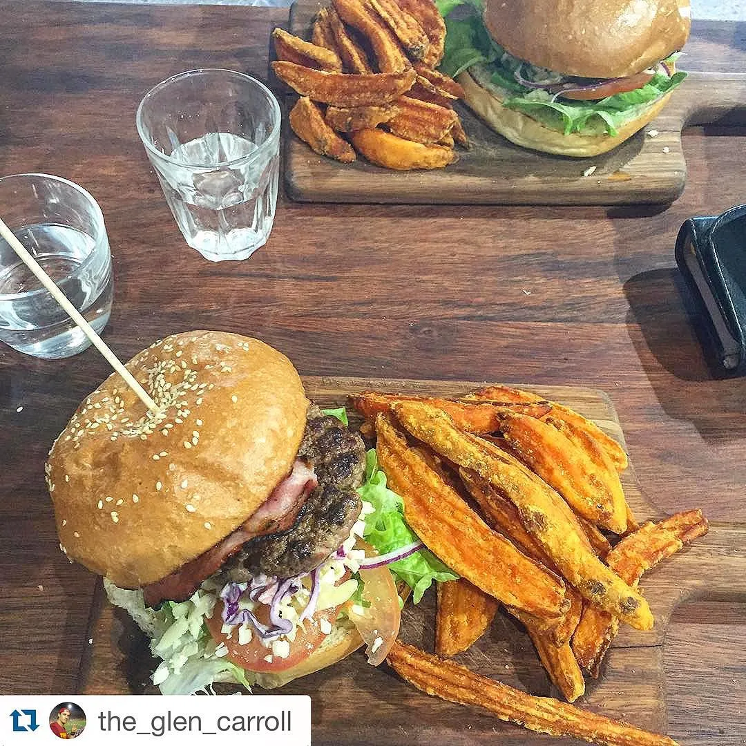 Crispy Buttermilk Chicken Burger
